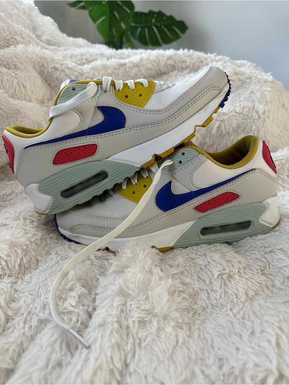 Nike Women's Air Max 90’ Summit Multi